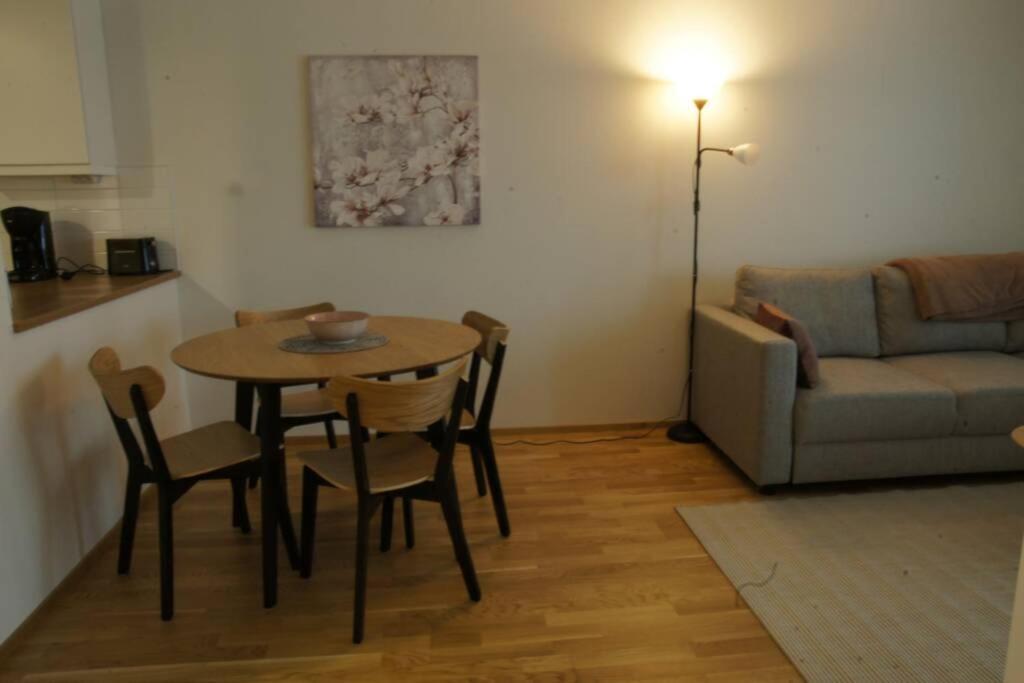 Apartmán Keskustan Kaksio 45 M2 Autopaikalla, Rautatienkatu 19, 9 Krs Oulu Exteriér fotografie